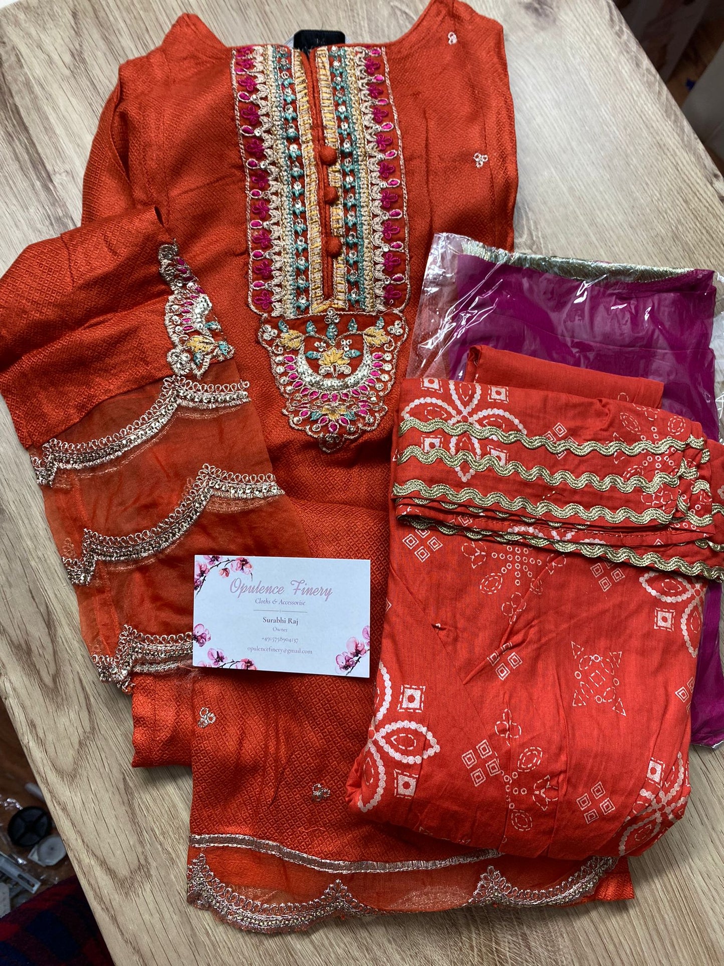 Beautiful Girls Pakistani Plazzo Suit Set. Hamburg